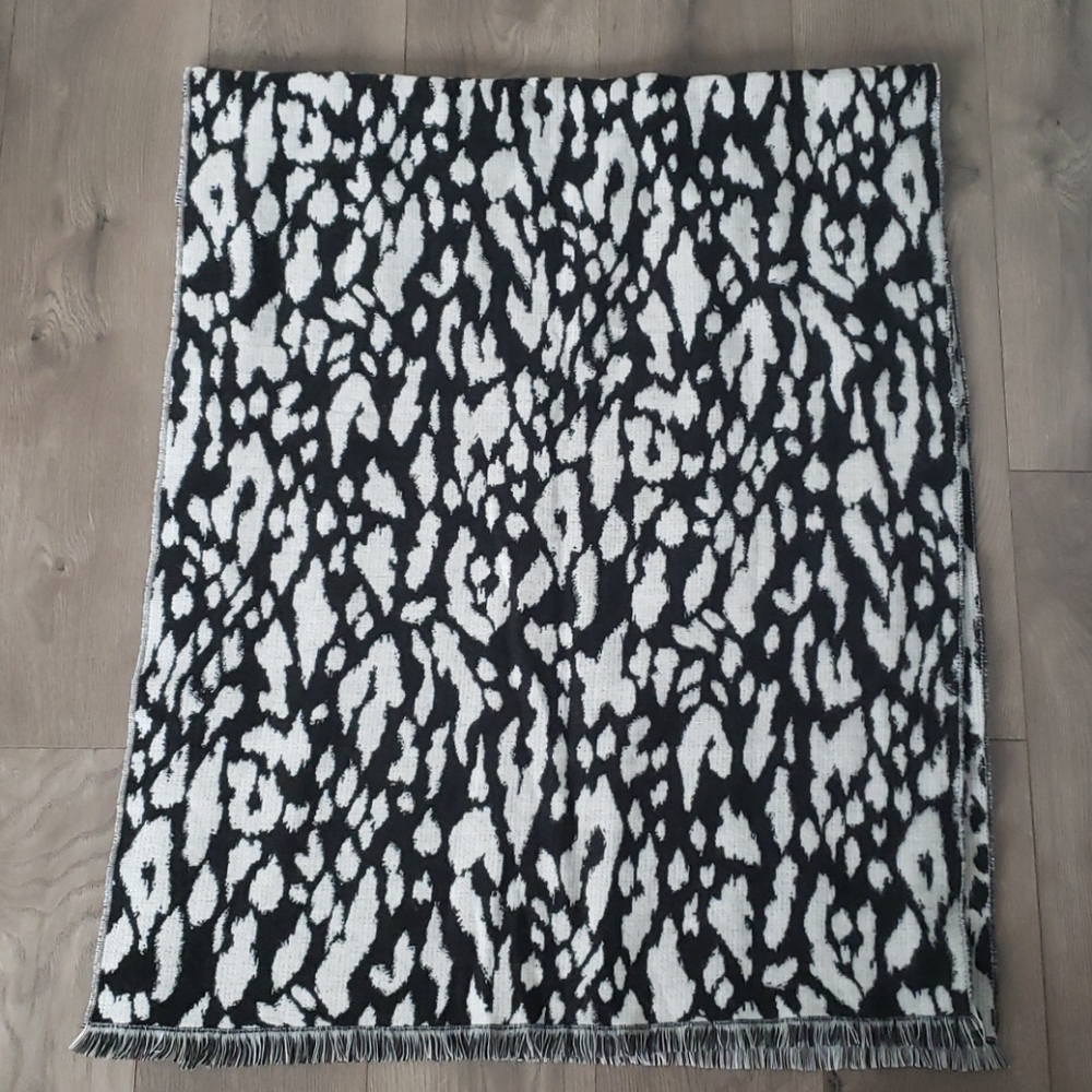 Banana Republic blanket scarf